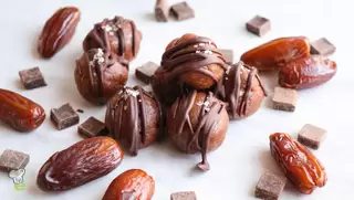 Chocolate Date Tahini Bites