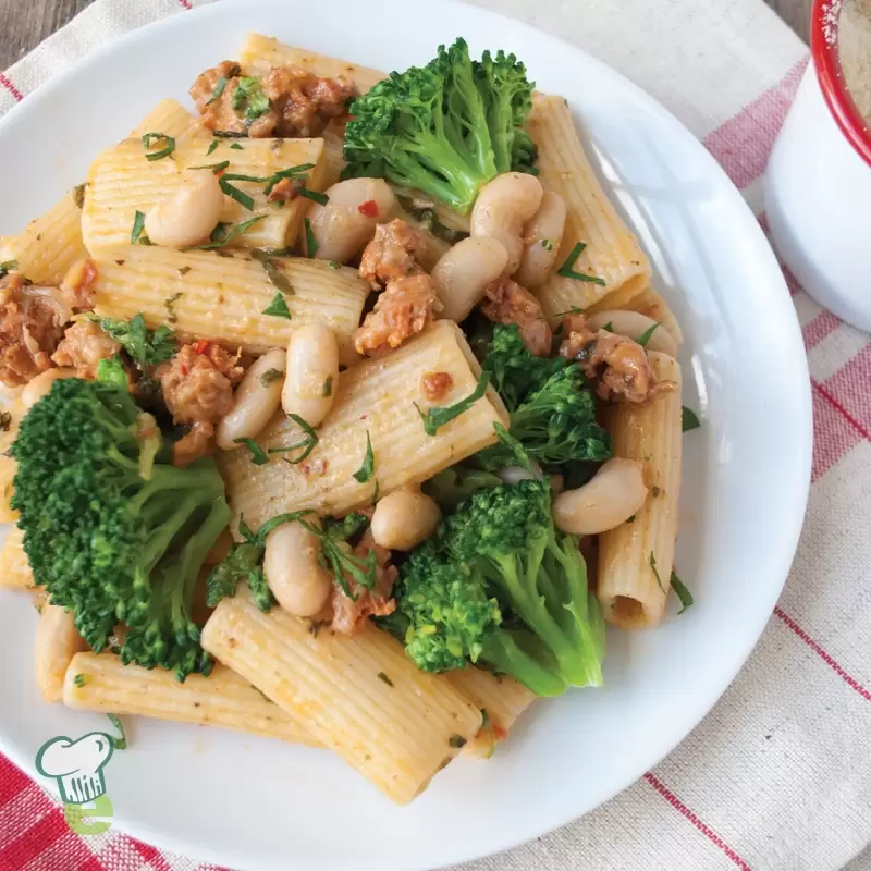 Heart-Healthy Rigatoni with Sausage | Easy & Creamy