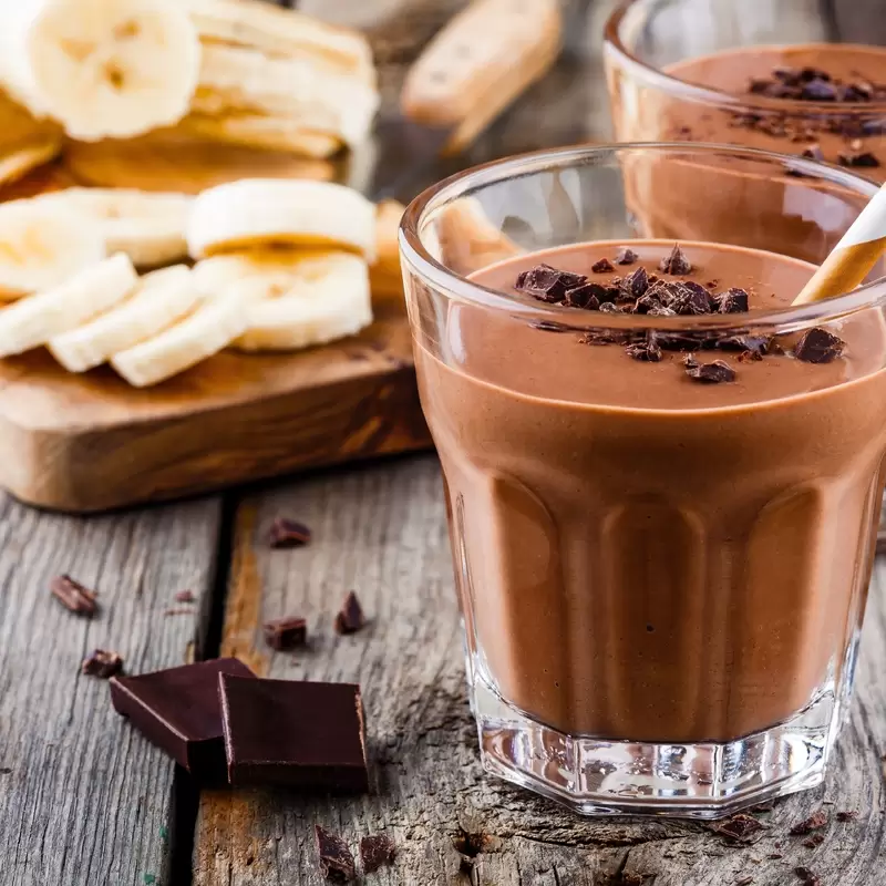 Healthy Banana and Peanut Butter Smoothie | with Chocolate