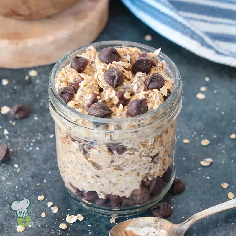 Chocolate Chip Overnight Oats | Easy & Healthy Recipe