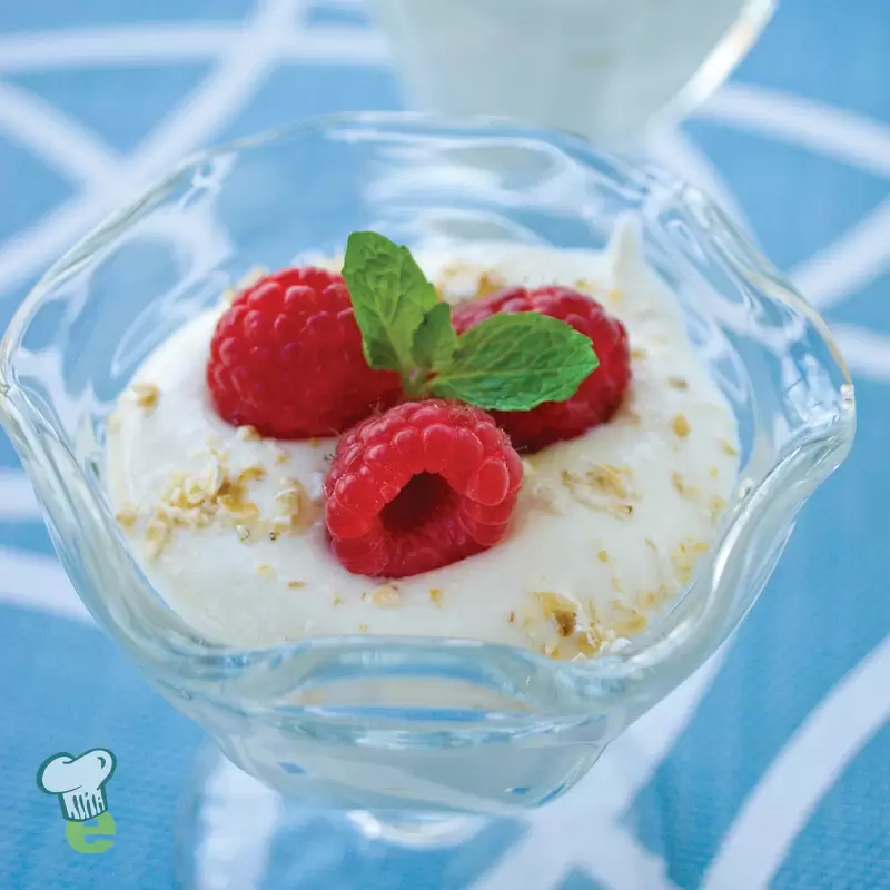 Heart Healthy Raspberry Yogurt Parfait