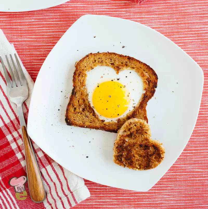 Valentines Day Eggs in a Hole | Heart Healthy Breakfast