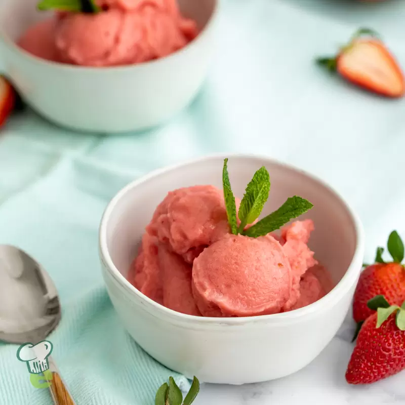 Heart Healthy Strawberry Ice Cream